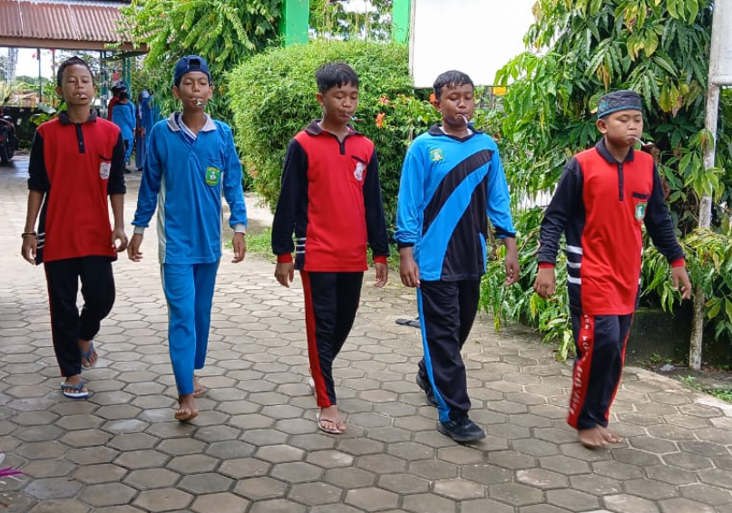 SEMARAK 17-AN SMP YAPIS BIAK